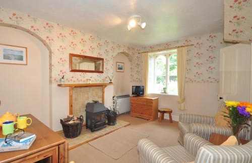 Fort Augustus House | 2 Bed in Fort Augustus IN637