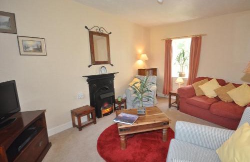 Fort Augustus House | 2 Bed in Fort Augustus IN637