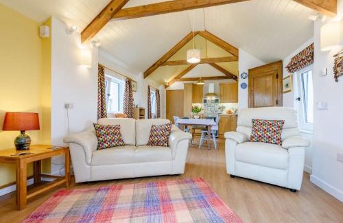 Holsworthy House | 2 Bed in Holsworthy 82819