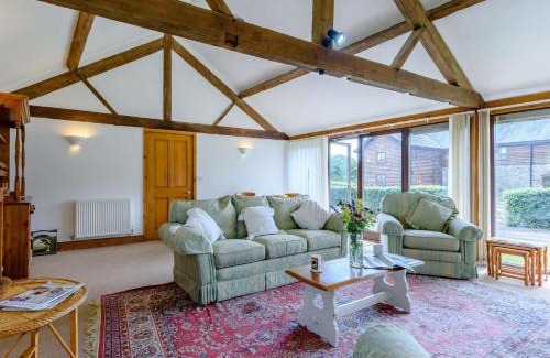 Kinnerton House | 2 Bed in Kinnerton CHL34