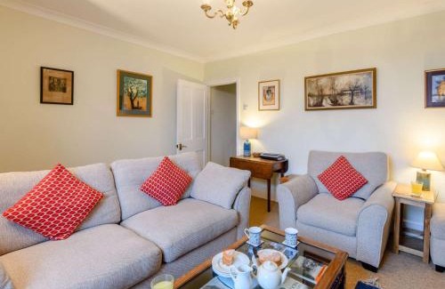Langton Matravers House | 2 Bed in Langton Matravers DC068