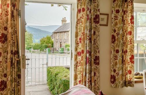 Llangynidr House | 2 bed in Llangynidr BN023
