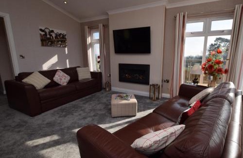 Kilmacolm House | 2 Bed in Lochwinnoch 55854