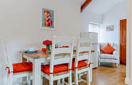 West Buckland House | 2 Bed in Wellington 00467