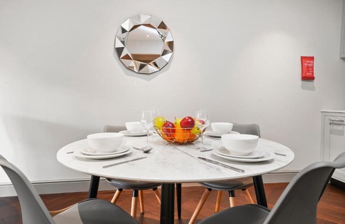 Camden Town Apartment | 2 Bed Lux Apartments near Central London FREE WIFI by City Stay Aparts London