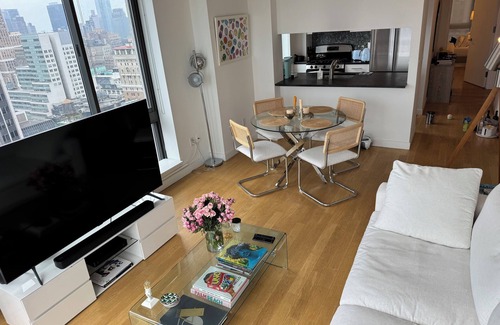 Midtown Apartment | 2 Bed Lux High Rise, steps from the Empire State