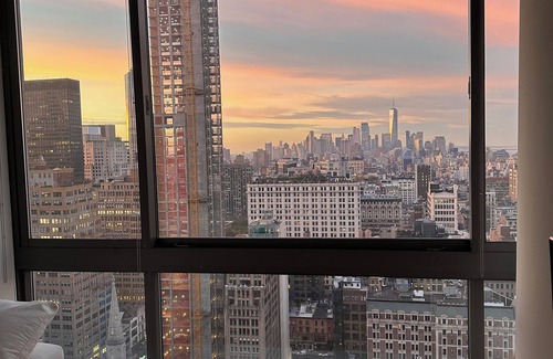 Midtown Apartment | 2 Bed Lux High Rise, steps from the Empire State