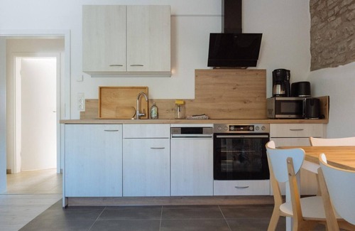 Pelm Apartment | 2-bed vacation apartment no. 1 shower/WC up to 4 persons - Ferienwohnungen Maijeschhof