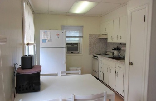 Ship Bottom Apartment | 2 bedroom 1 bath oceanfront garage apartment in Ship Bottom