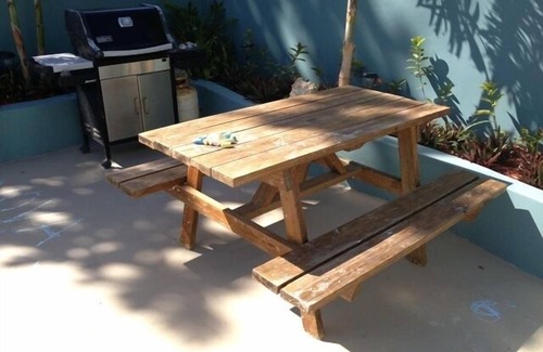 Aguacate Apartment | 2-Bedroom, 1-Bathroom Apartment at Shacks Beach. Beach access footsteps away.