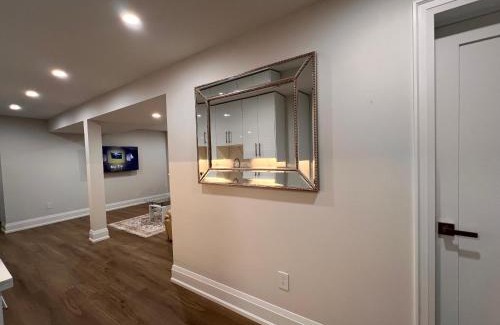 Richmond Hill Apartment | 2 Bedroom 1 Parking Basement Unit