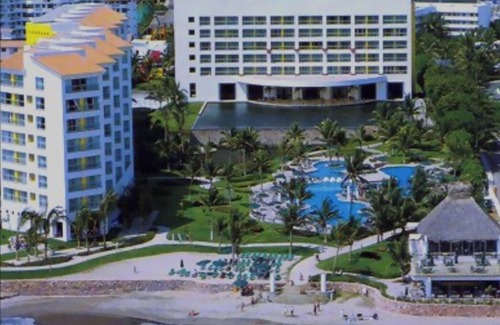 Isla Iguana Condo | 2 bedroom/2 Bath Ste at Marina Vallarta Sleeps 8!