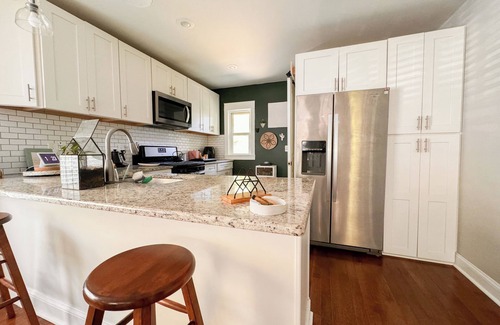 Royal Oak House | 2-bedroom 2 bath Oasis in Royal Oak with Office, Gym, WiFi