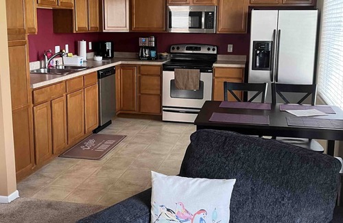 McArdle House | 2 Bedroom, 2 Bath Townhome in West Omaha