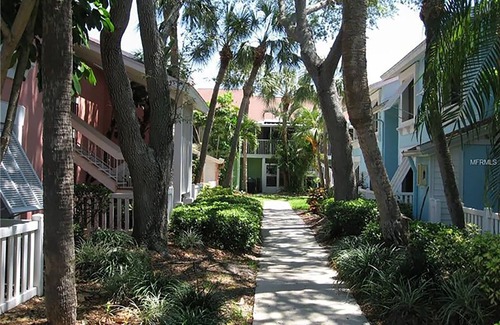 Bayview Condo | 2-bedroom/2-bath condo 9 min to Downtown St, Petersburg & 5 min to Gulport
