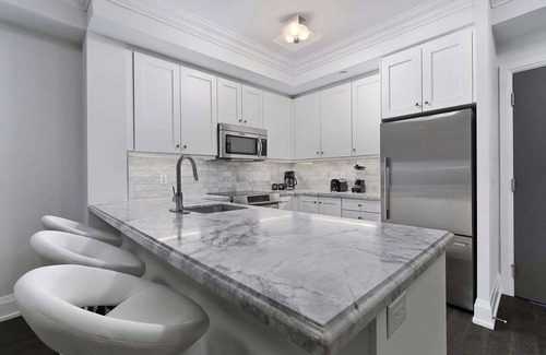 Old Mill Apartment | 2 Bedroom/2 Bathroom Deluxe Suite