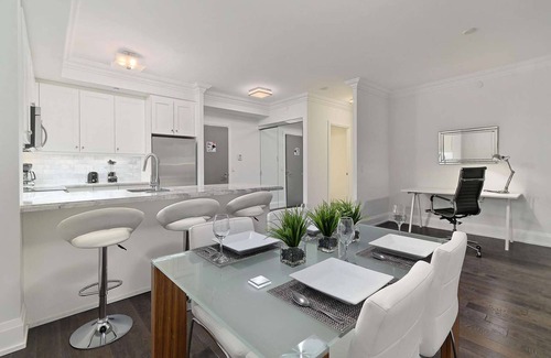 Old Mill Apartment | 2 Bedroom/2 Bathroom Deluxe Suite