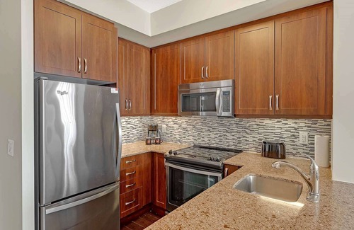 Old Mill Apartment | 2 Bedroom/2 Bathroom Suite