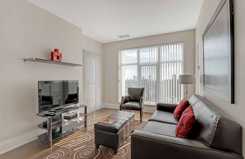 Old Mill Apartment | 2 Bedroom/2 Bathroom Suite