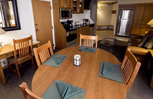 Salt Lake Mountain Resorts Condo | 2 Bedroom, 3 bath, Private Hot tub, Sleeps 10, Full Condo, Snowbird Utah