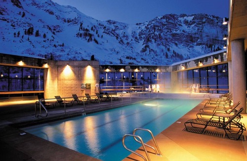 Salt Lake Mountain Resorts Condo | 2 Bedroom, 3 bath, Private Hot tub, Sleeps 10, Full Condo, Snowbird Utah