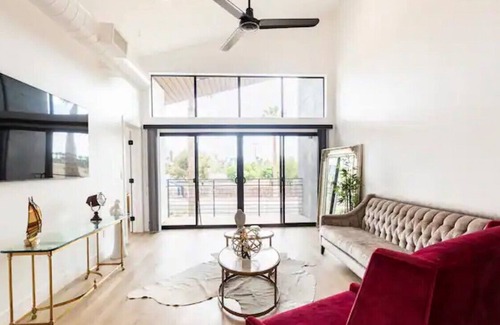 Roosevelt Apartment | 2 Bedroom 696676 by Houzlet