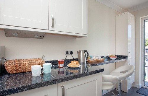 Dartmouth Cottage | 2 bedroom accommodation in North Embankment
