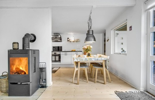 Dronningmolle House | 2 bedroom accommodation in Dronningmølle