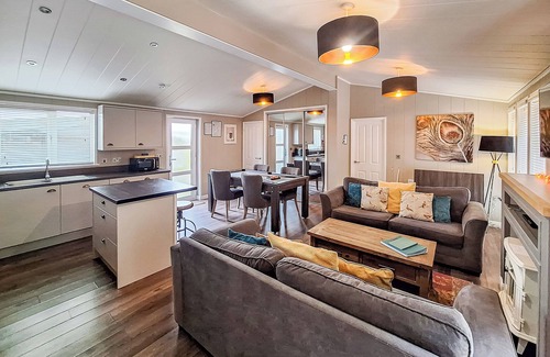 Raywell Ski Chalet | 2 bedroom accommodation in Raywell, Beverley