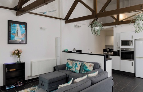 East Cowes House | 2 bedroom accommodation in East Cowes