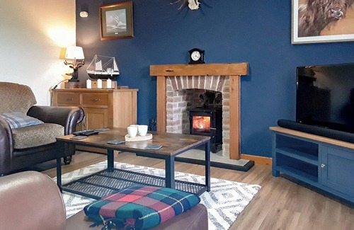 Baleshare Cottage | 2 bedroom accommodation in Balemore, near All Outer Hebrides