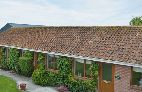 East Huntspill Cottage | 2 bedroom accommodation in East Huntspill, near Highbridge