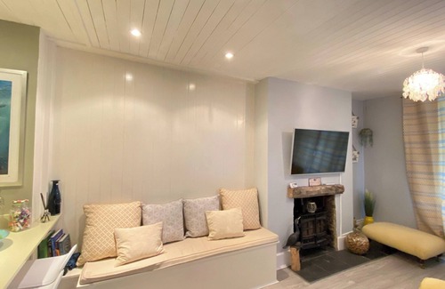Dartmouth Cottage | 2 bedroom accommodation in Kingswear