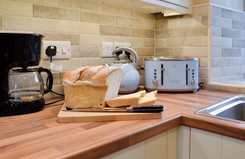 Bethania Cottage | 2 bedroom accommodation in Tregaron, near Lampeter