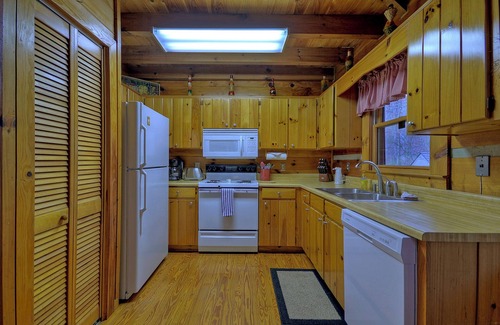 Morganton Cabin | 2 bedroom accommodation in Morganton
