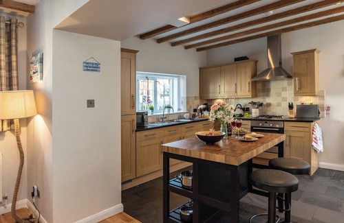 Brixham Cabin | 2 bedroom accommodation in Brixham