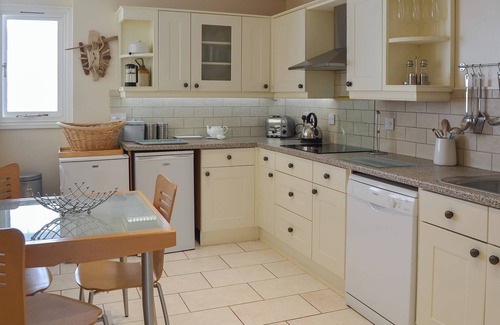Camborne Cottage | 2 bedroom accommodation in Tehidy Park, near Camborne