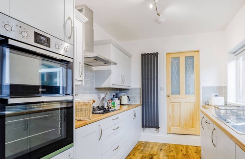 Alton Cottage | 2 bedroom accommodation in Alton