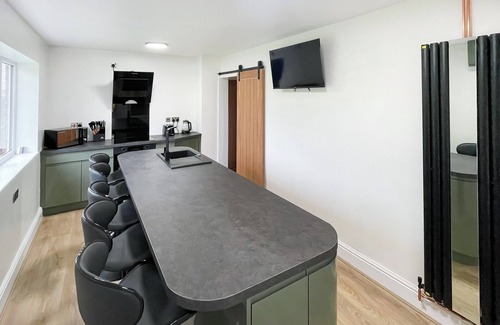 Alton Cottage | 2 bedroom accommodation in Alton