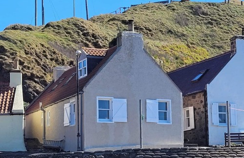 Banff Cottage | 2 bedroom accommodation in Crovie, Gardenstown