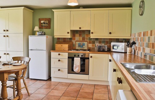 Beccles Cottage | 2 bedroom accommodation in Aldeby, near Beccles