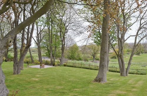 Stanley Cottage | 2 bedroom accommodation in Tantobie, Stanley