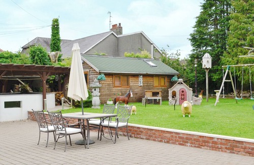 Pontardulais Cottage | 2 bedroom accommodation in Pontarddulais, near Llanelli