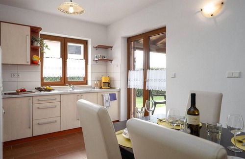Dracevac Apartment | 2 bedroom accommodation in Porec