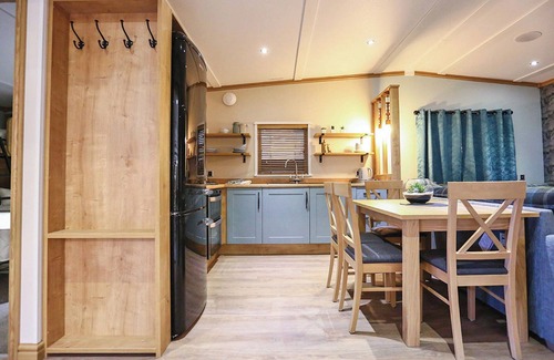New Forest District Ski Chalet | 2 bedroom accommodation in Godshill, Fordingbridge
