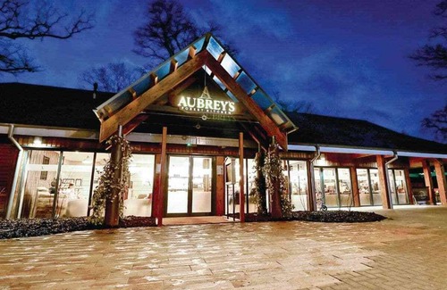 New Forest District Ski Chalet | 2 bedroom accommodation in Godshill, Fordingbridge
