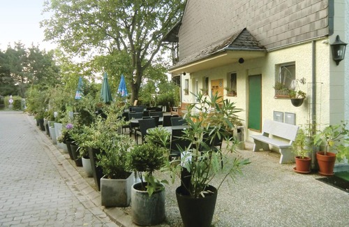 Haller House | 2 bedroom accommodation in Haller