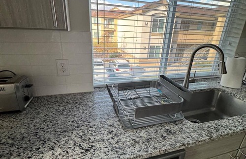 North Buttercup Creek Apartment | 2-bedroom and den apartment in brilliant Cedar Park with fitness room, WiFi