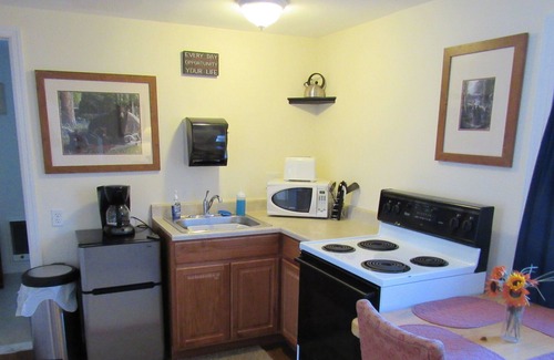 Wading River RV Rental | 2 Bedroom Apartment with Access to LI Sound