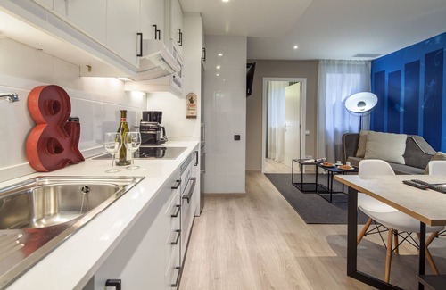 El Camp de l'Arpa del Clot Apartment | 2 bedroom apartment next to Sagrada Familia
